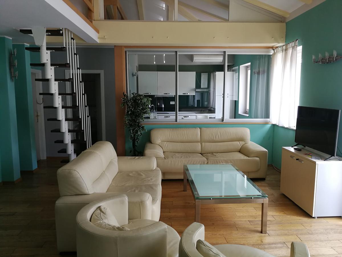 Apartments Zlatko Delic Ика Экстерьер фото